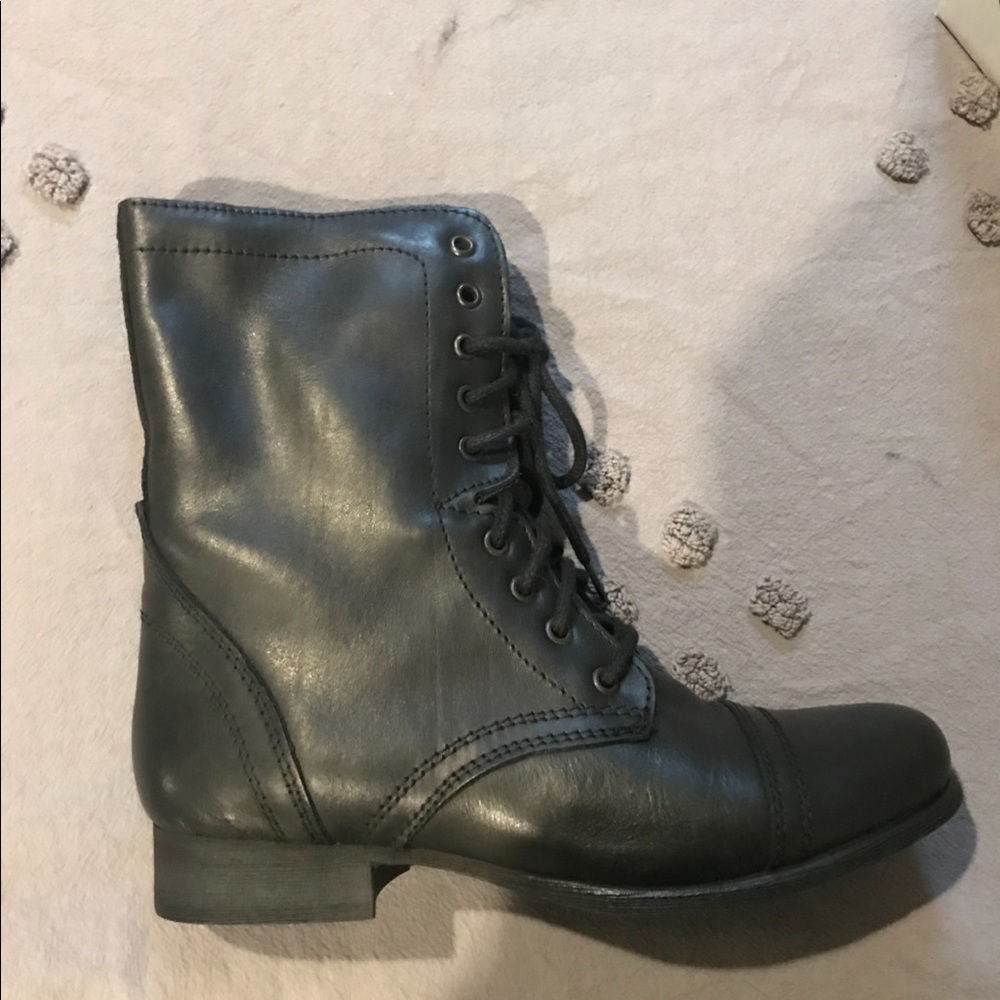 Steve Madden Troopa Combat Boots NEW box w/ tags